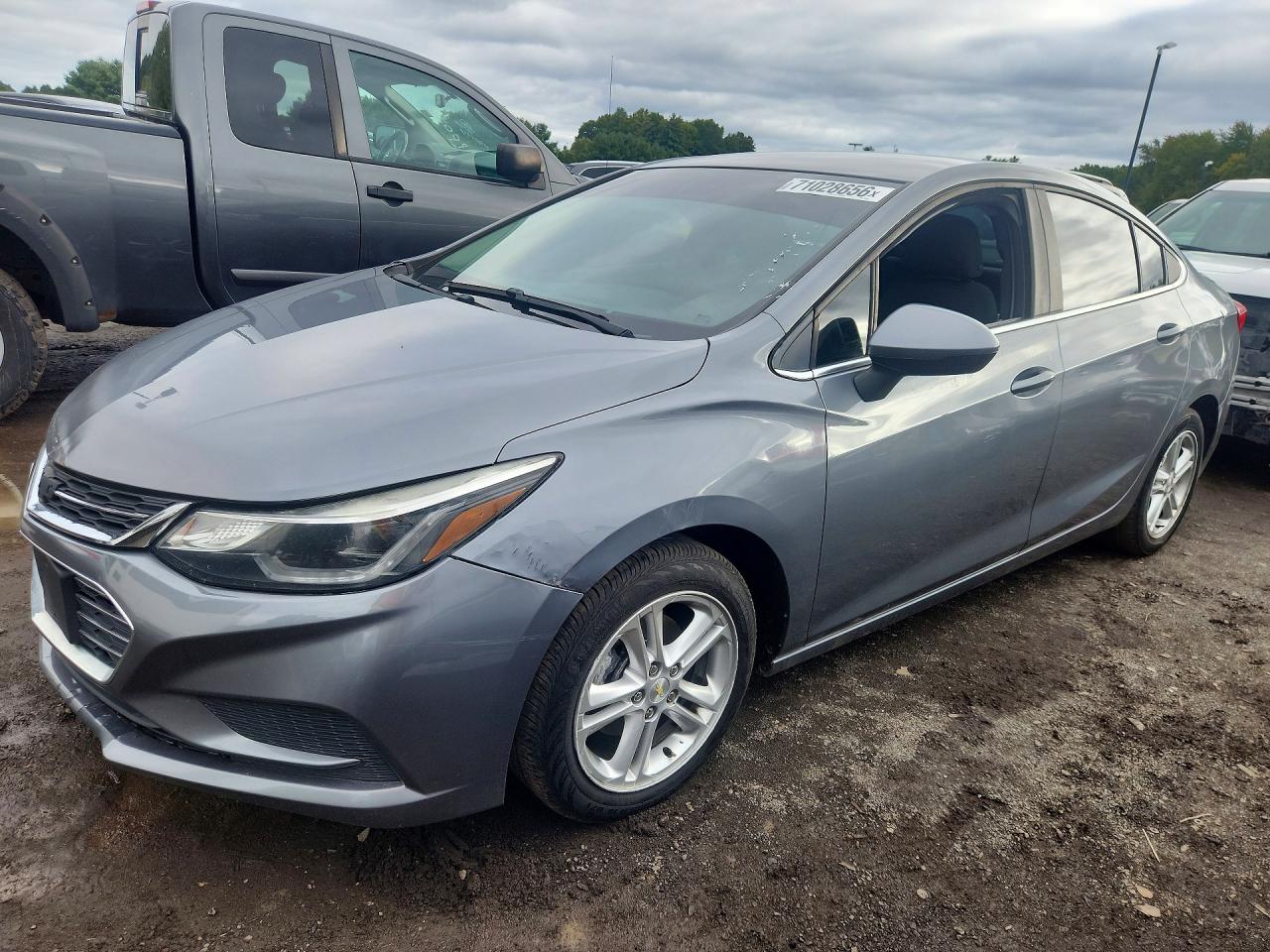 Photo of the 2018 CHEVROLET CRUZE LT
