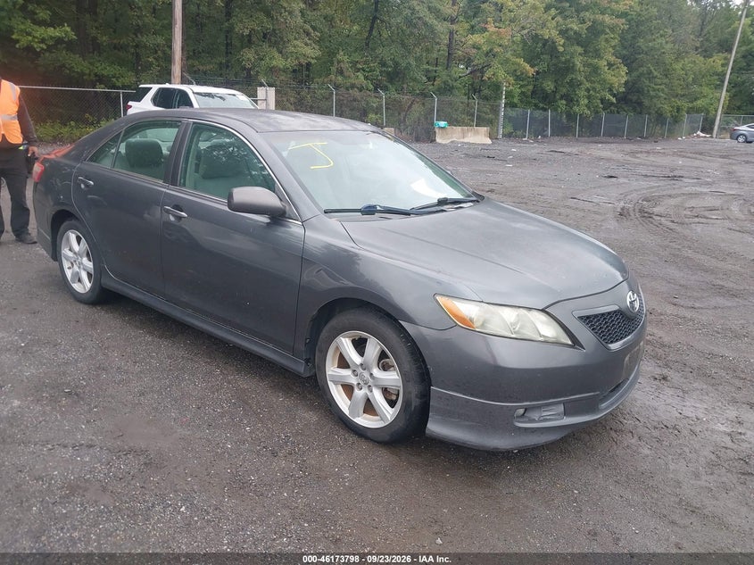 Photo of the 2007 TOYOTA CAMRY SE V6