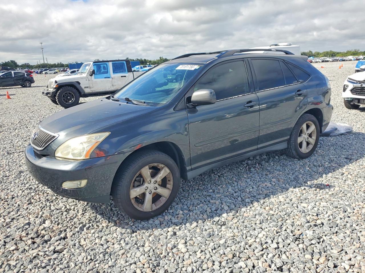 Photo of the 2005 LEXUS RX 330