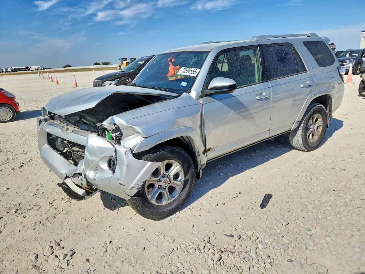 Photo of the 2018 TOYOTA 4RUNNER SR5