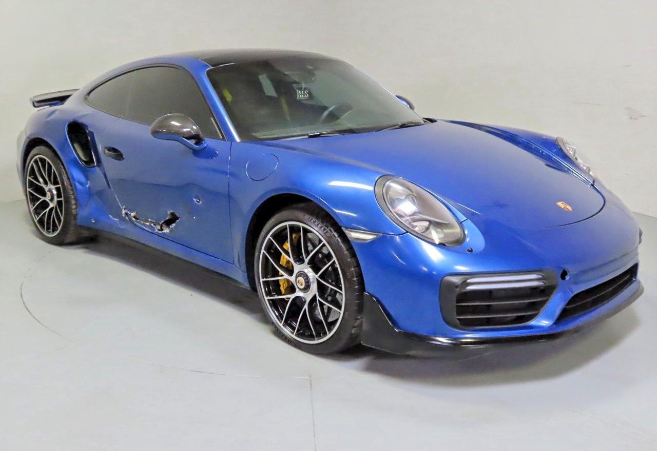 Photo of the 2018 PORSCHE 911 TURBO