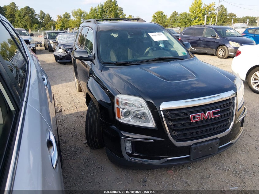 Photo of the 2016 GMC TERRAIN SLE-2
