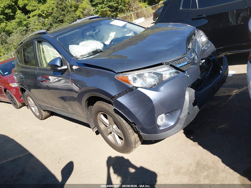 Photo of the 2013 TOYOTA RAV4 XLE