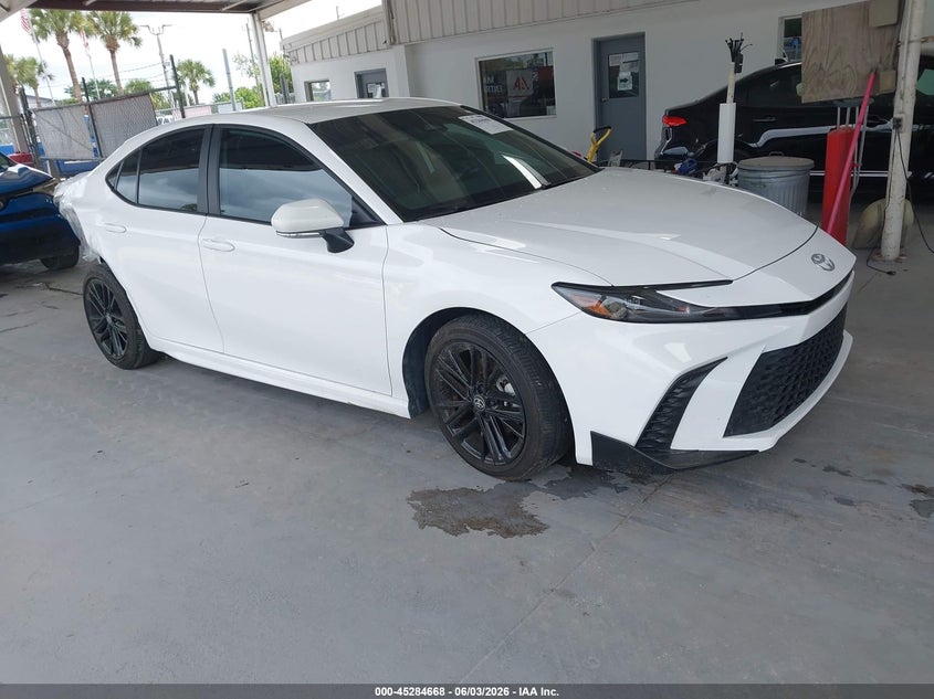 Photo of the 2025 TOYOTA CAMRY SE