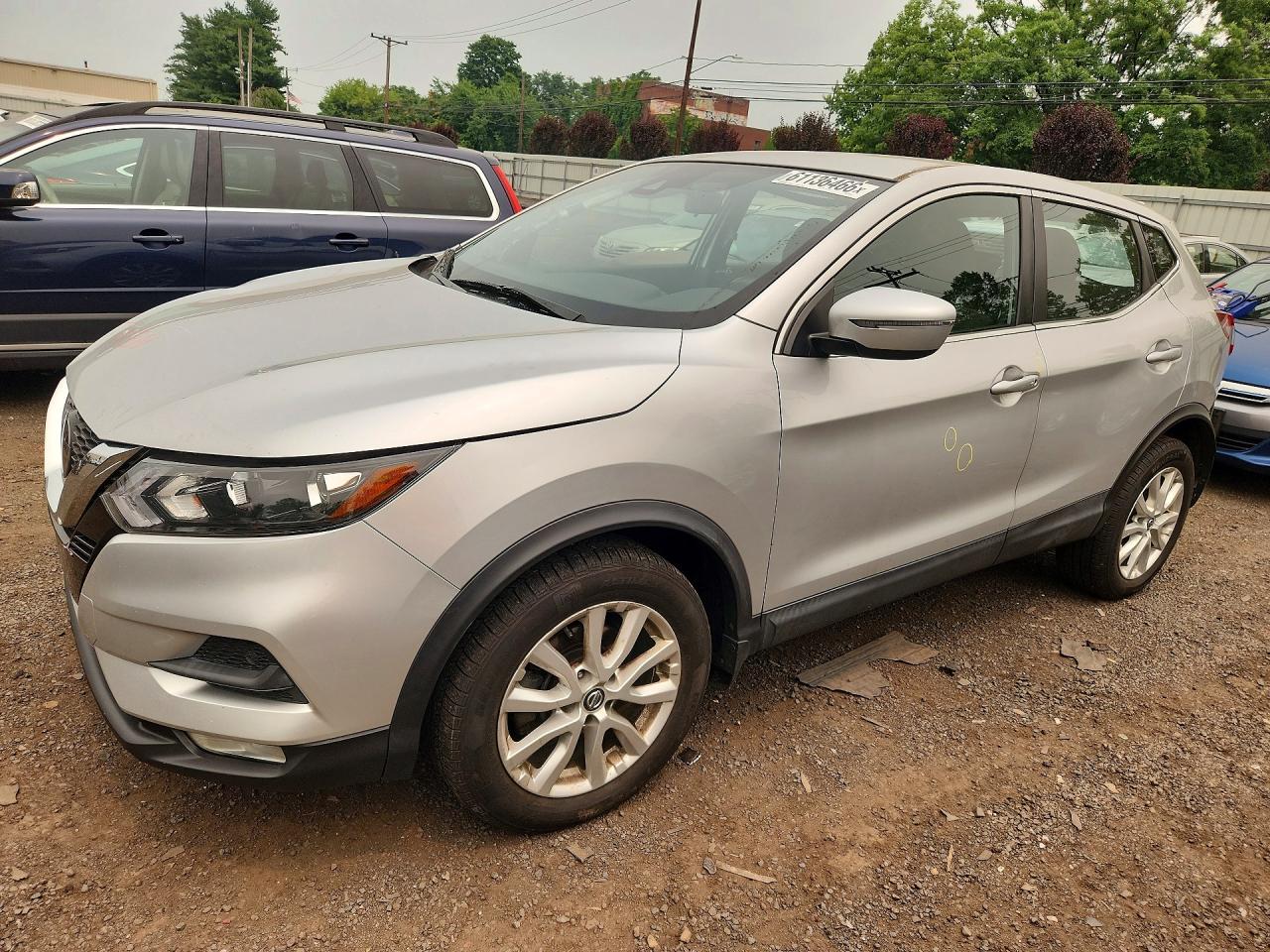 Photo of the 2020 NISSAN ROGUE SPORT SV