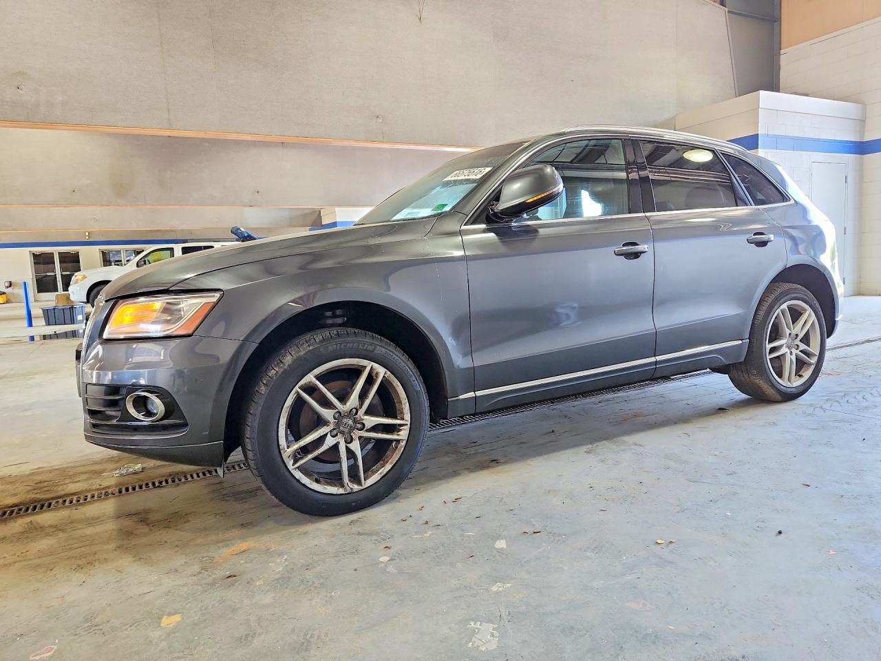 Photo of the 2017 AUDI Q5 PREMIUM