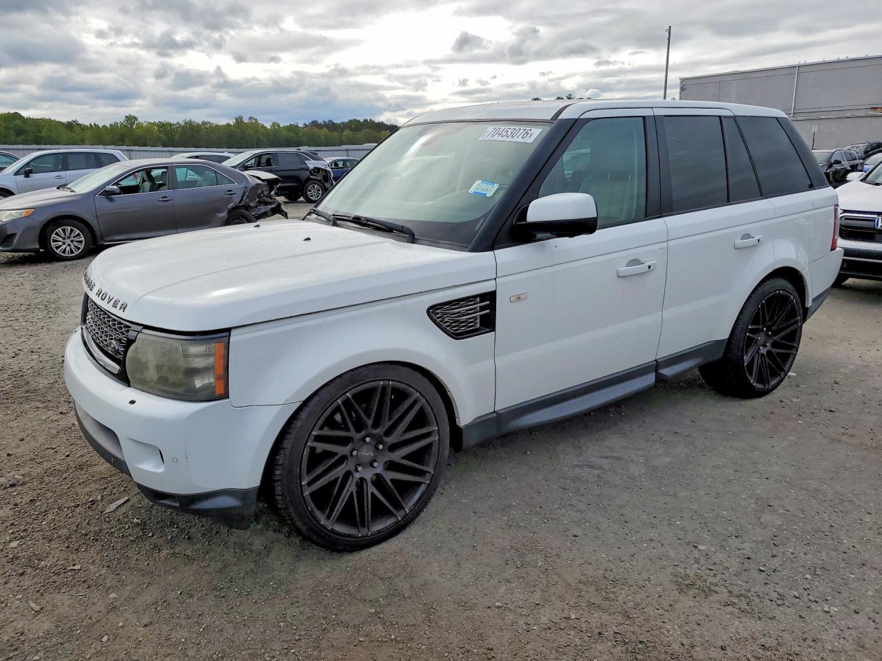 Photo of the 2013 LAND ROVER RANGE ROVER SPORT HSE LUXURY