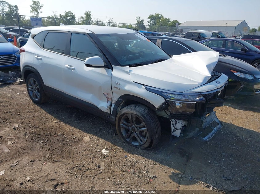 Photo of the 2021 KIA SELTOS LX