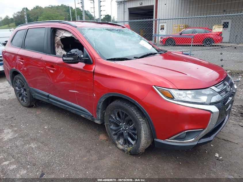 Photo of the 2018 MITSUBISHI OUTLANDER LE