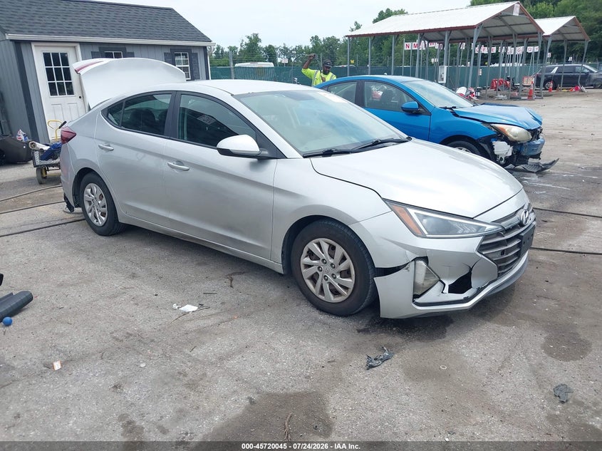 Photo of the 2019 HYUNDAI ELANTRA SE