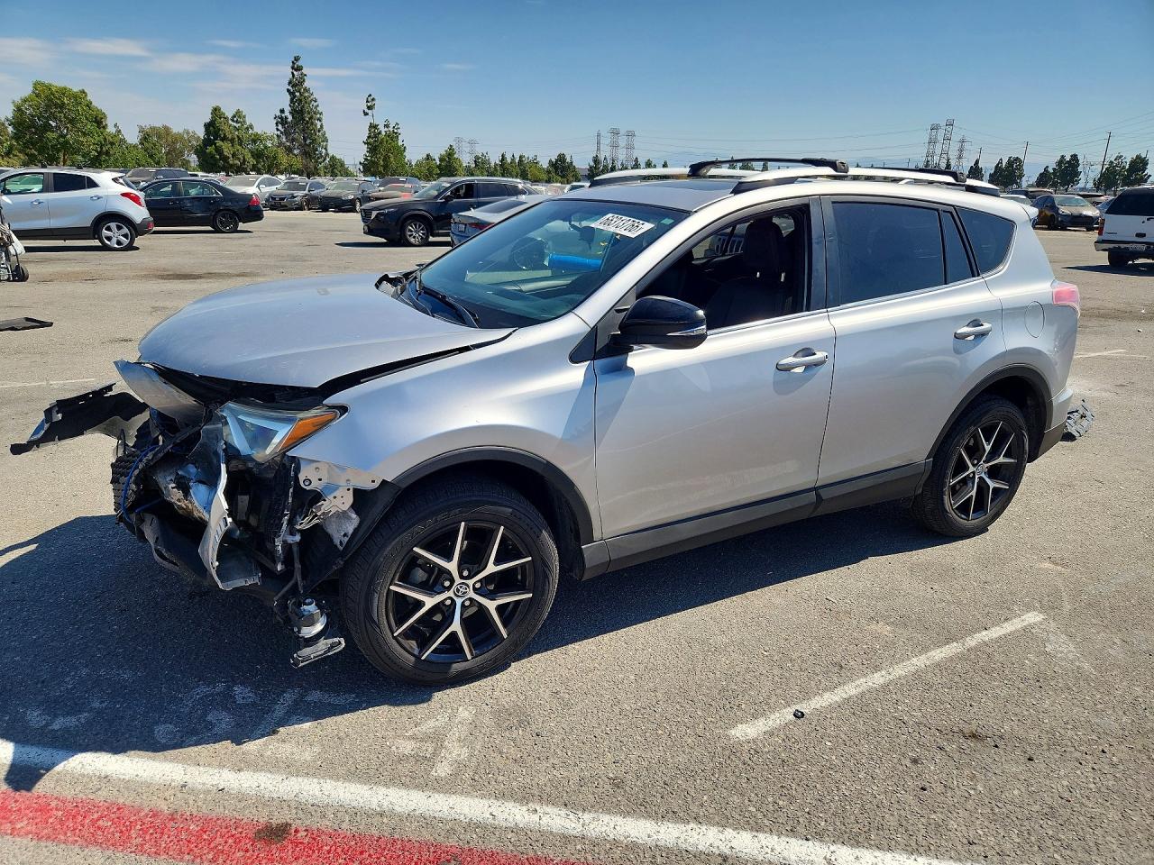 Photo of the 2016 TOYOTA RAV4 SE