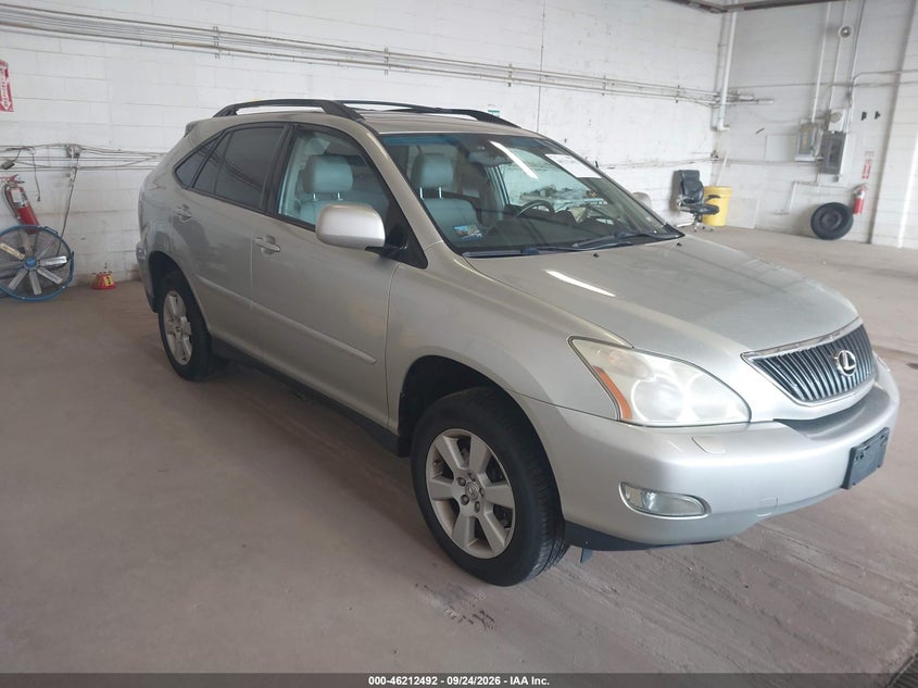 Photo of the 2005 LEXUS RX 330