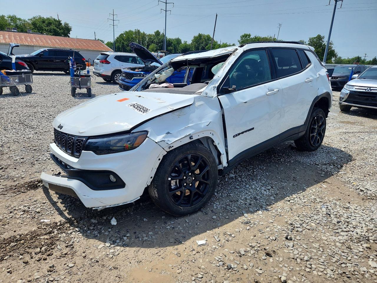 Photo of the 2025 JEEP COMPASS LATITUDE