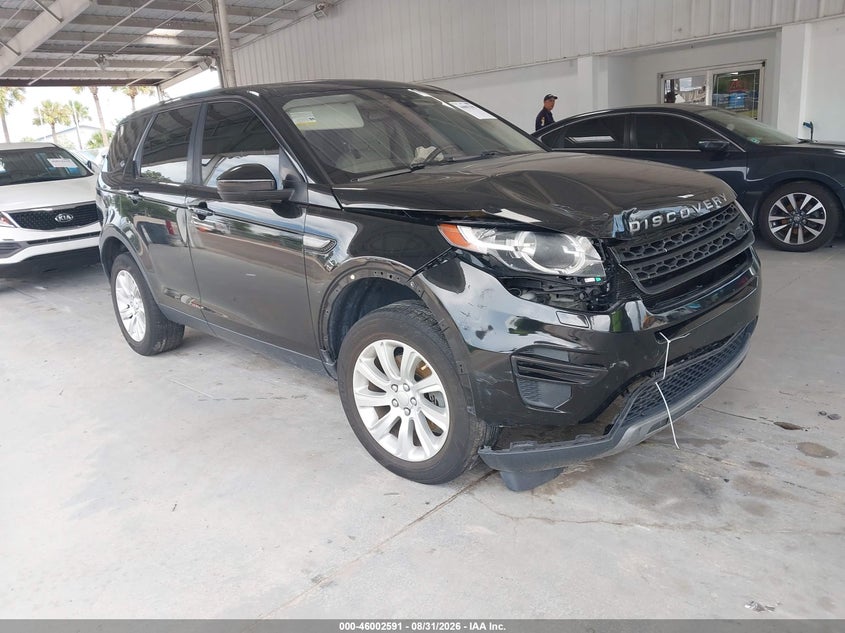 Photo of the 2017 LAND ROVER DISCOVERY SPORT SE