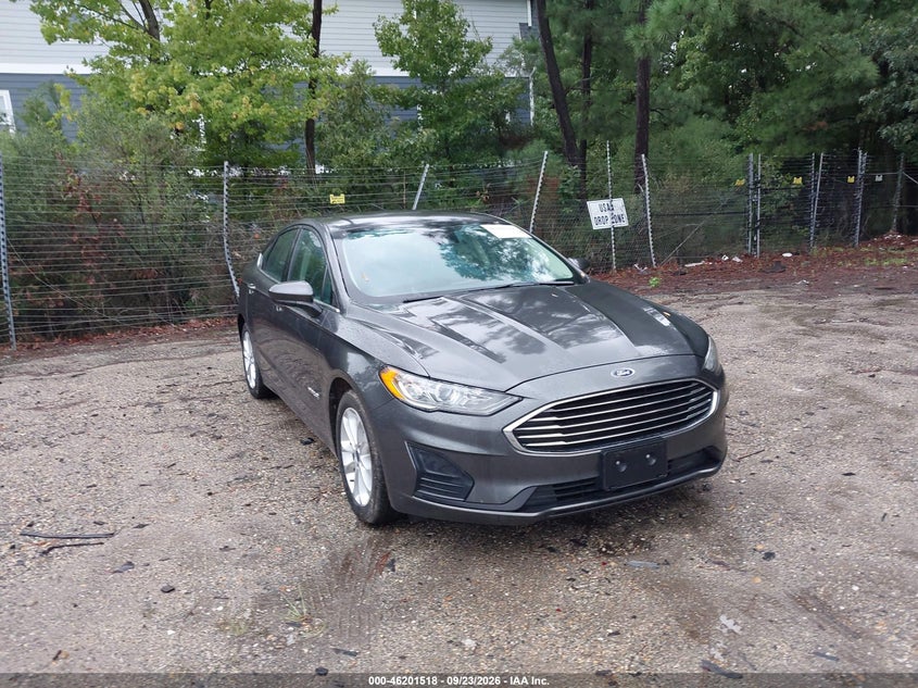 Photo of the 2019 FORD FUSION HYBRID SE