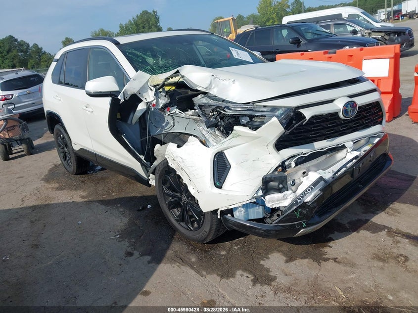 Photo of the 2022 TOYOTA RAV4 HYBRID SE