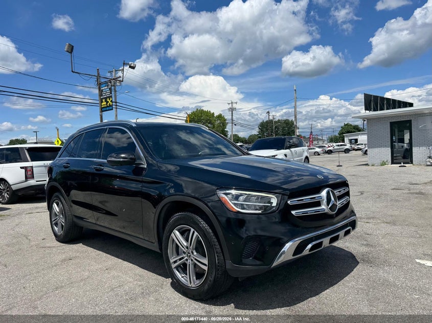 Photo of the 2022 MERCEDES-BENZ GLC 300 SUV