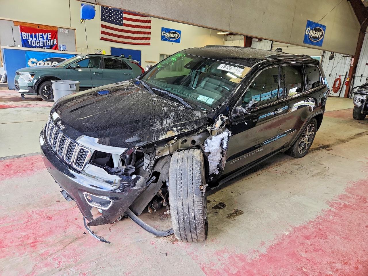 Photo of the 2022 JEEP GRAND CHEROKEE LIMITED