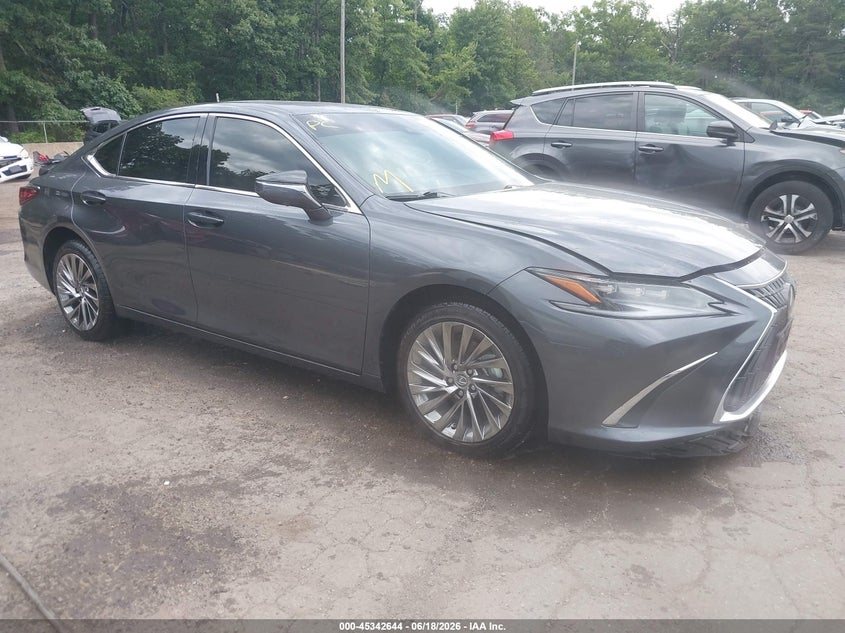 Photo of the 2024 LEXUS ES 300H ULTRA LUXURY