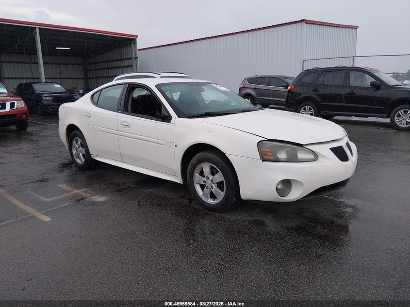 Photo of the 2006 PONTIAC GRAND PRIX