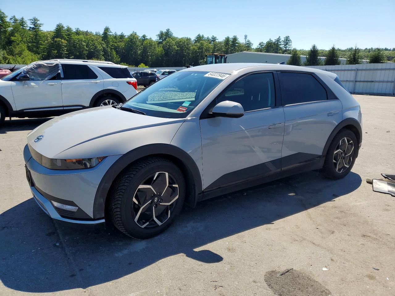 Photo of the 2023 HYUNDAI IONIQ 5 SE