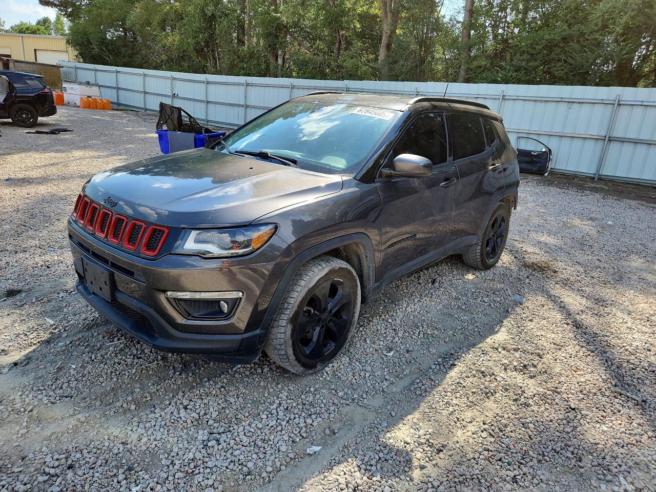 Photo of the 2018 JEEP COMPASS LATITUDE