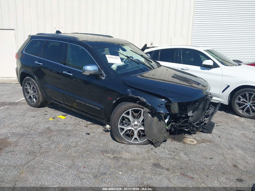 Photo of the 2019 JEEP GRAND CHEROKEE OVERLAND 4X4