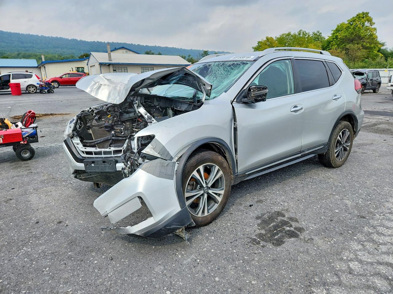 Photo of the 2018 NISSAN ROGUE SL