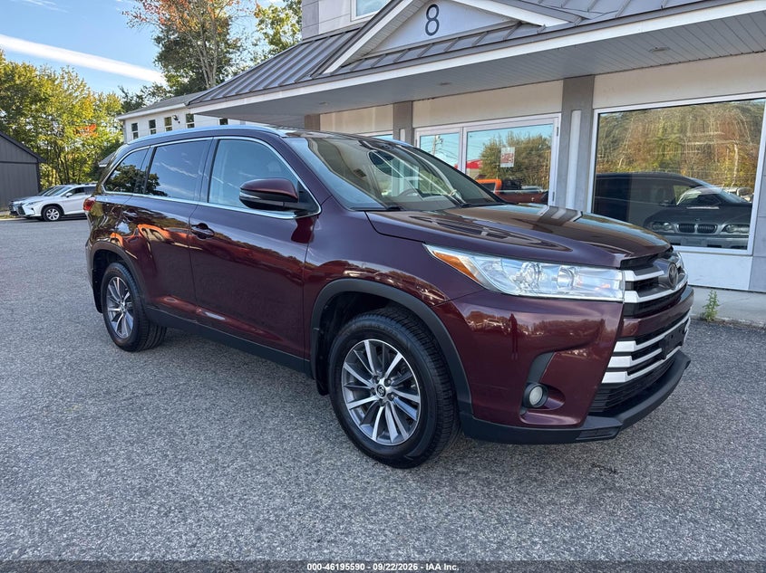 Photo of the 2019 TOYOTA HIGHLANDER XLE