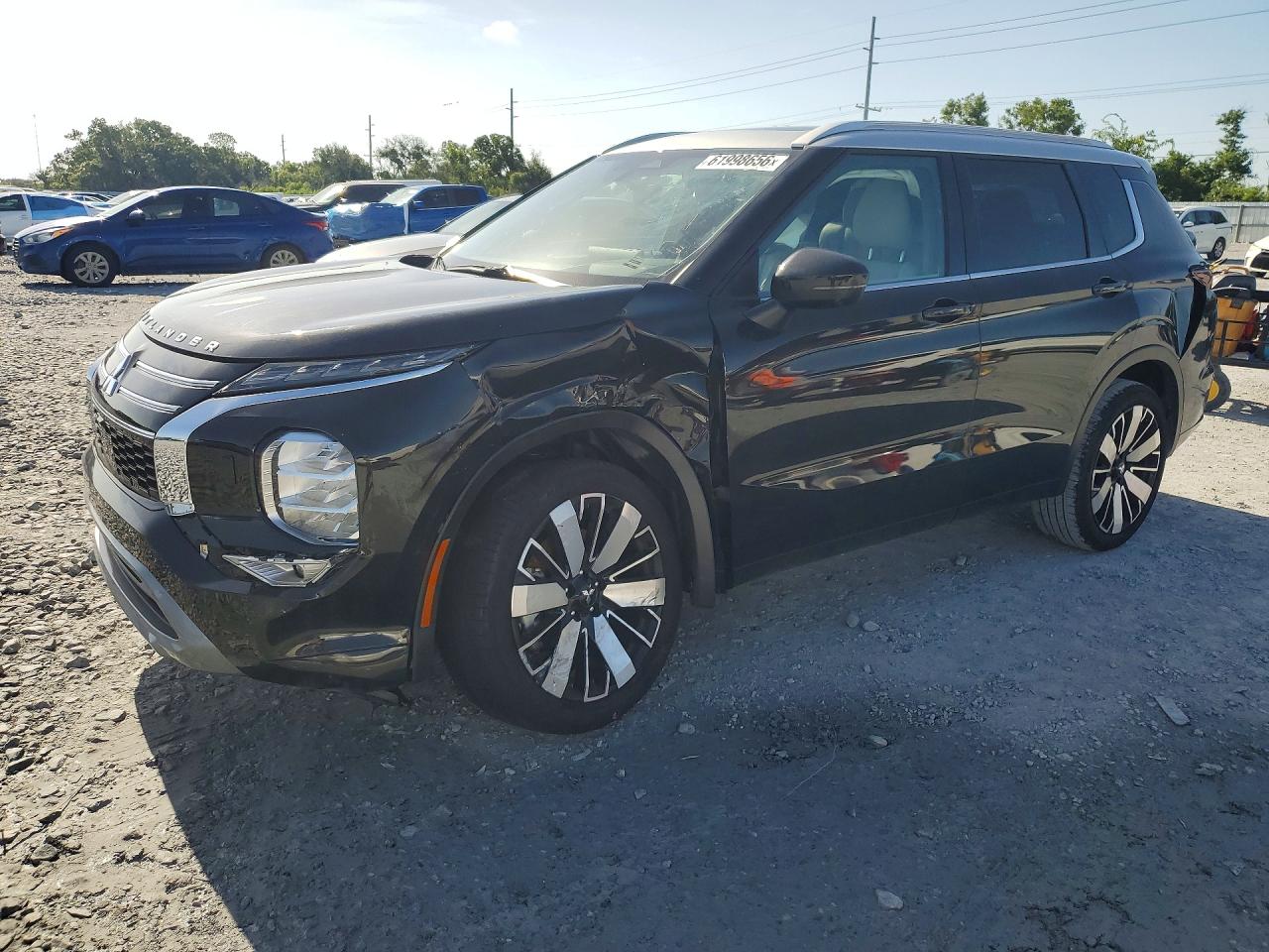 Photo of the 2025 MITSUBISHI OUTLANDER SEL