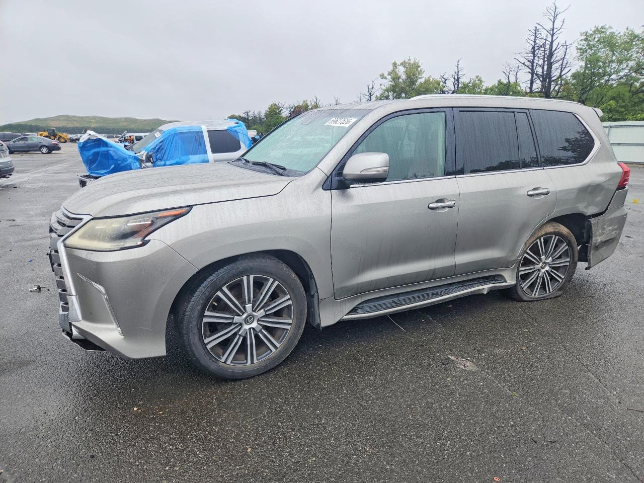 Photo of the 2019 LEXUS LX 570