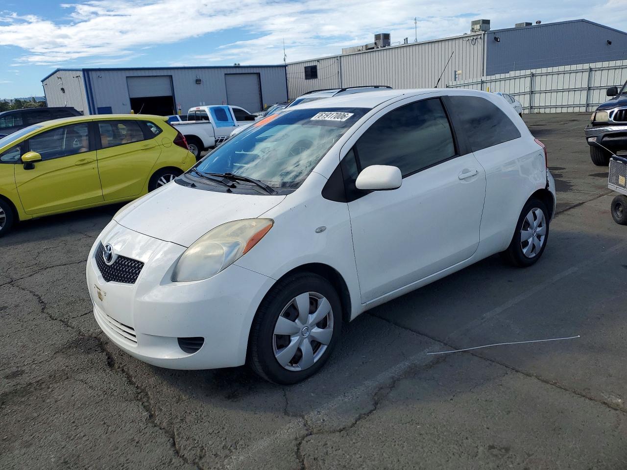 Photo of the 2007 TOYOTA YARIS BASE