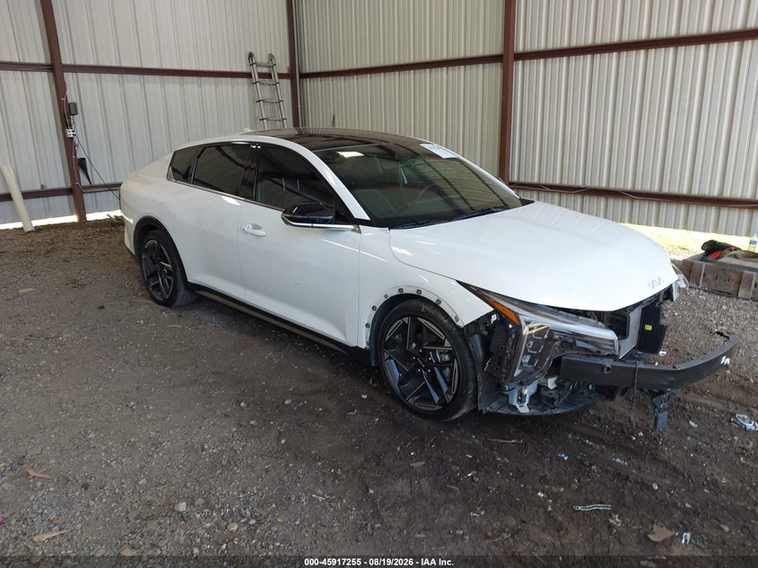 Photo of the 2025 KIA K4 GT-LINE