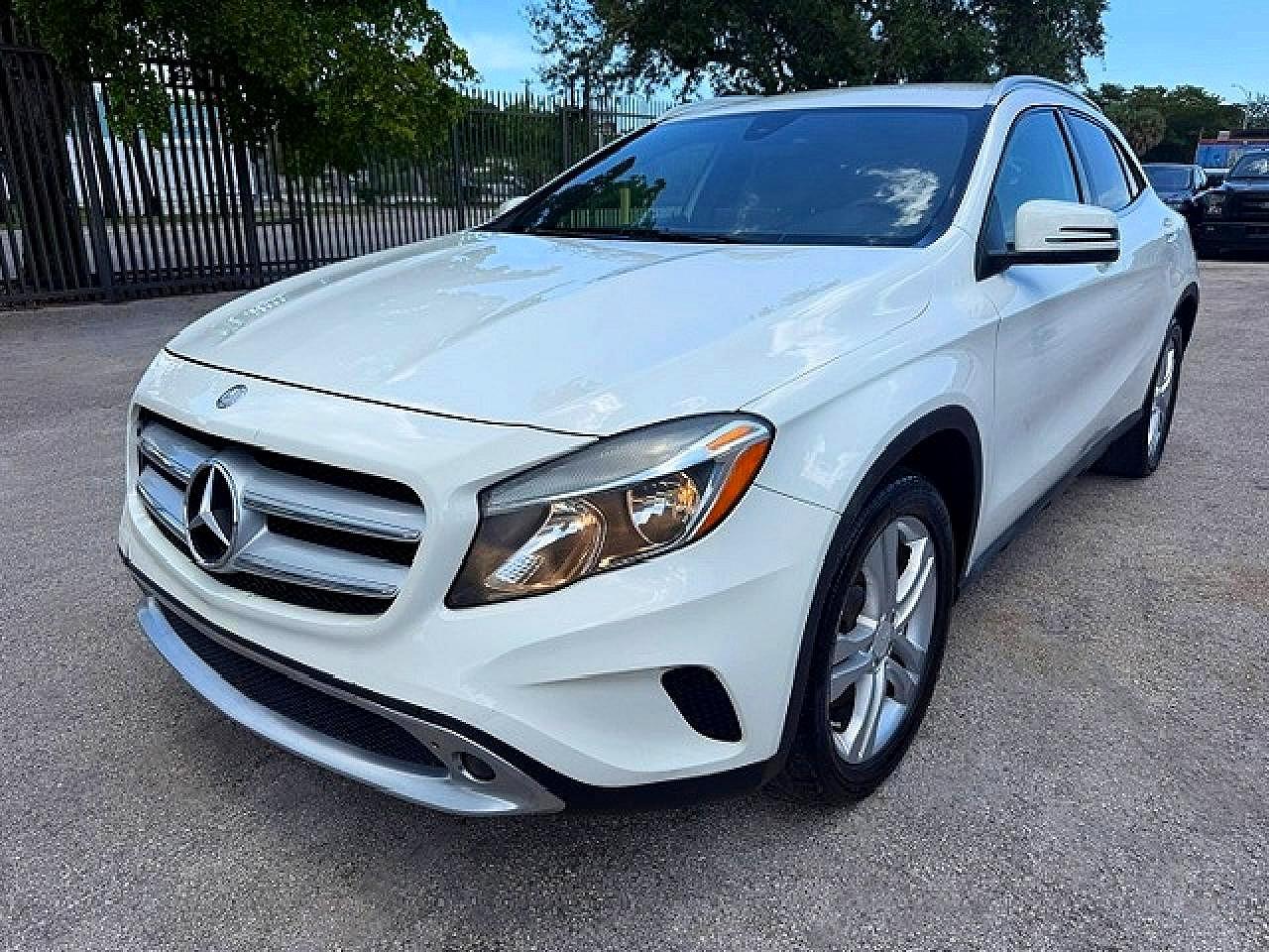 Photo of the 2017 MERCEDES-BENZ GLA 250