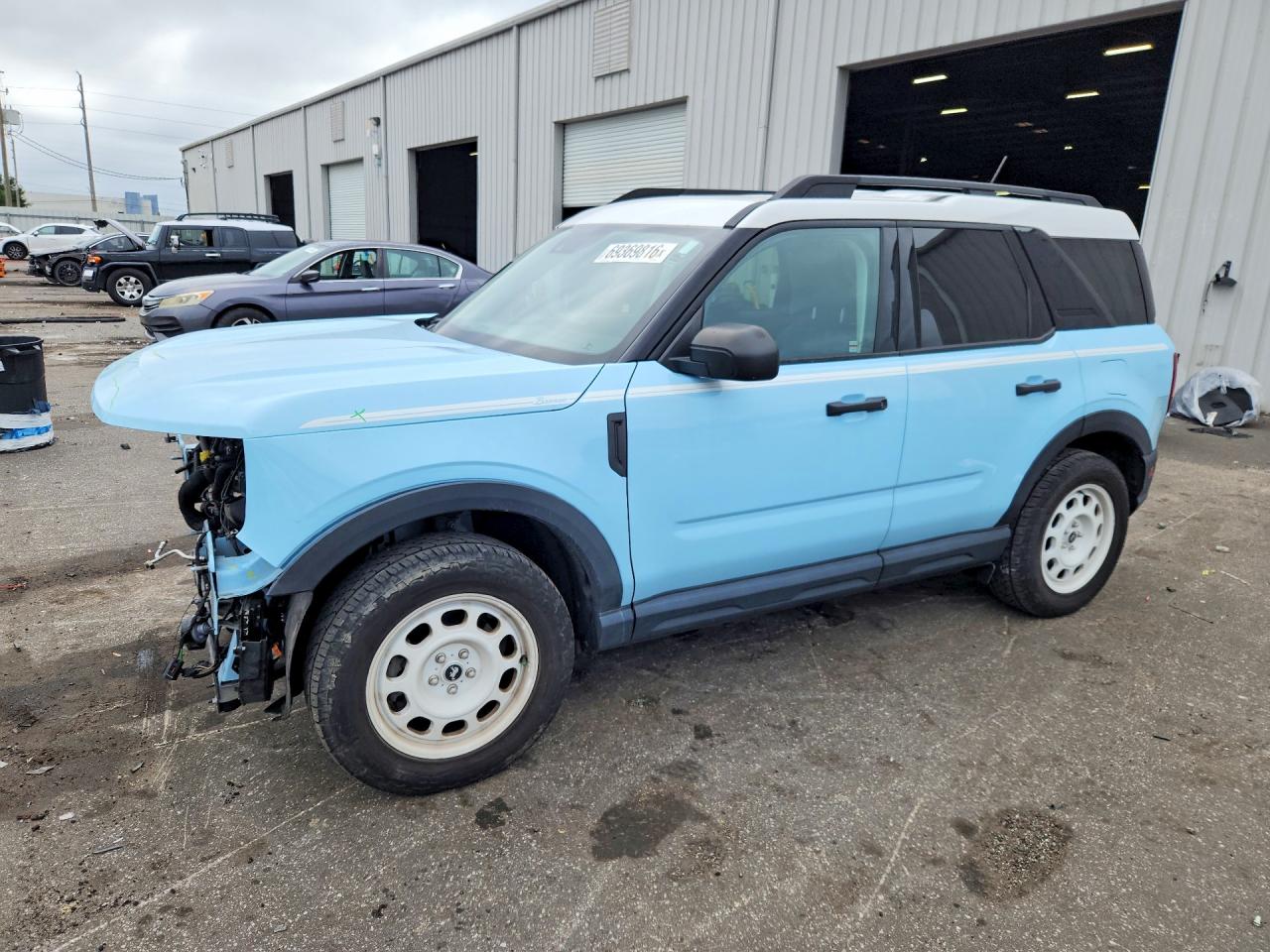 Photo of the 2023 FORD BRONCO SPORT HERITAGE