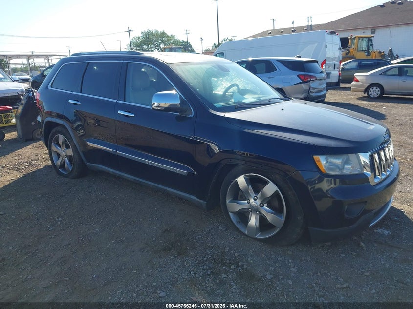 Photo of the 2011 JEEP GRAND CHEROKEE OVERLAND