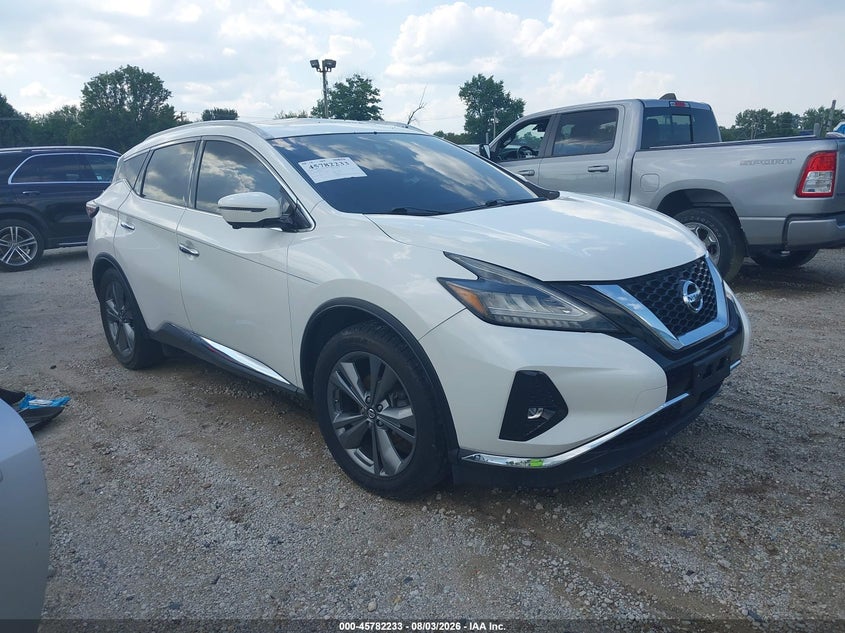 Photo of the 2019 NISSAN MURANO PLATINUM