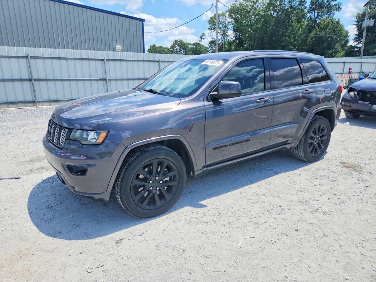 Photo of the 2021 JEEP GRAND CHEROKEE LAREDO