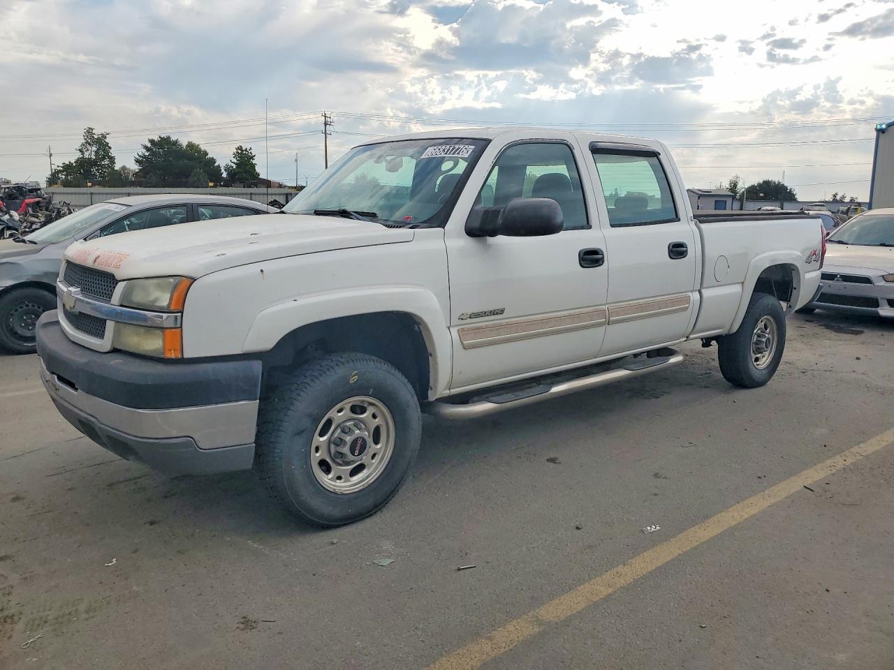 Photo of the 2004 CHEVROLET SILVERADO K2500 HEAVY DUTY