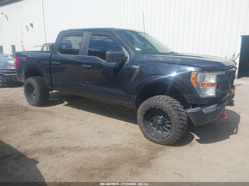 Photo of the 2021 FORD F-150 XL