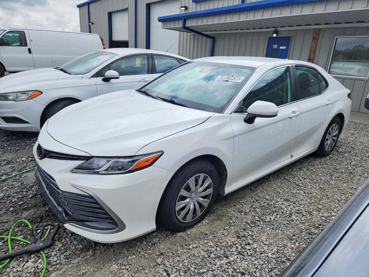 Photo of the 2024 TOYOTA CAMRY LE