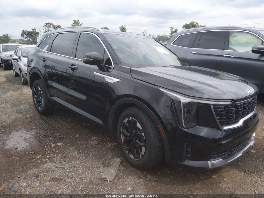Photo of the 2025 KIA SORENTO S