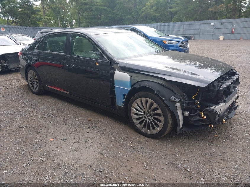 Photo of the 2019 GENESIS G90