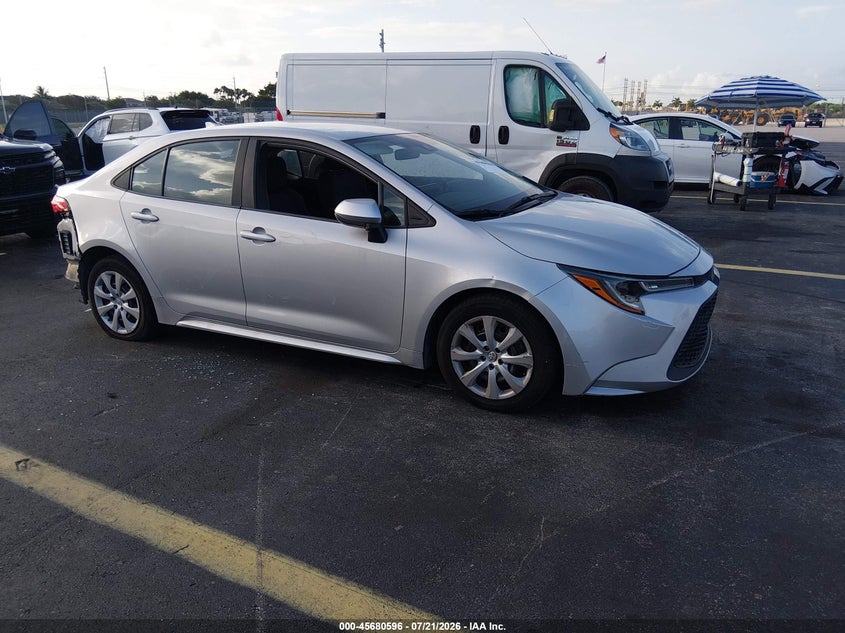 Photo of the 2022 TOYOTA COROLLA LE