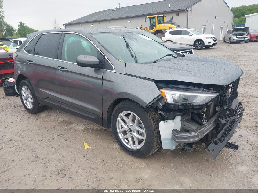 Photo of the 2024 FORD EDGE SEL