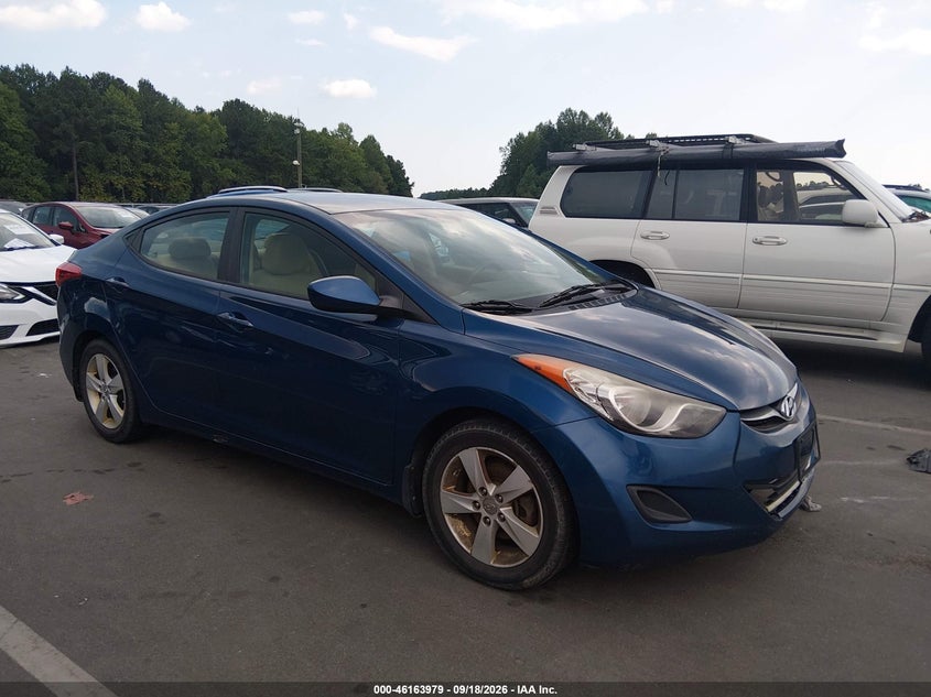 Photo of the 2013 HYUNDAI ELANTRA GLS