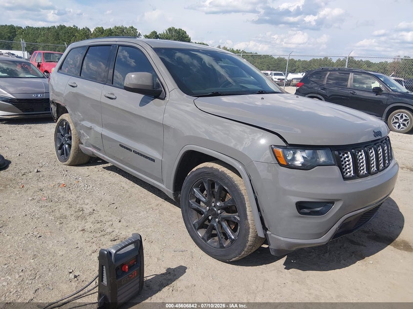 Photo of the 2021 JEEP GRAND CHEROKEE LAREDO X 4X2