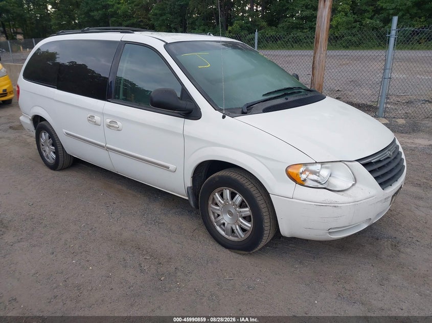 Photo of the 2006 CHRYSLER TOWN & COUNTRY TOURING
