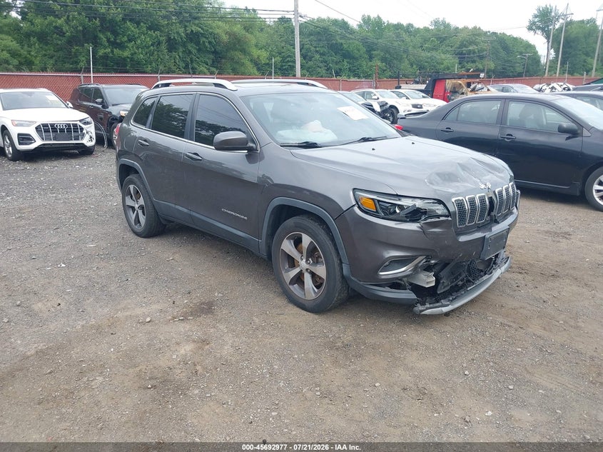 Photo of the 2019 JEEP CHEROKEE LIMITED 4X4