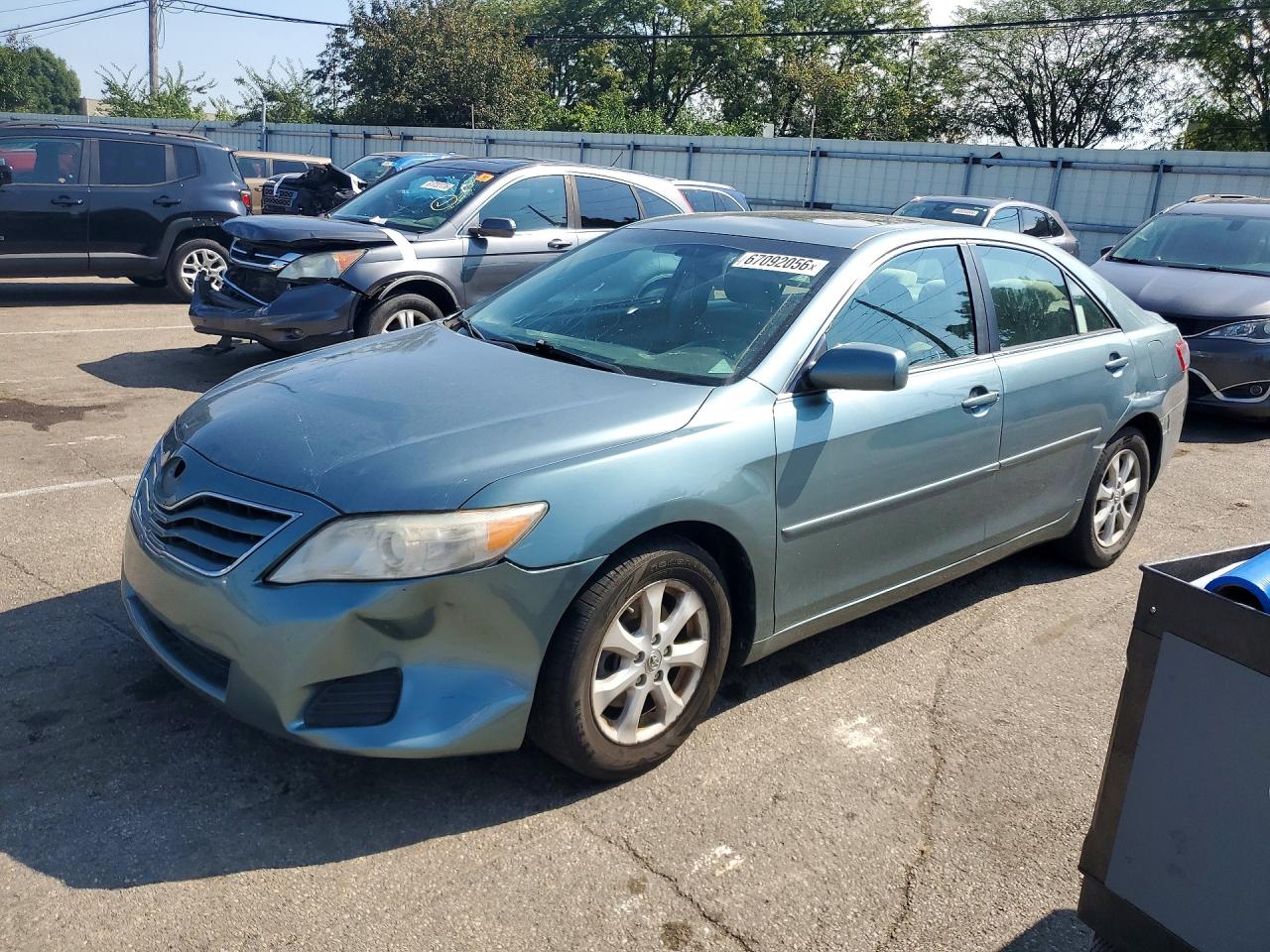 Photo of the 2010 TOYOTA CAMRY LE